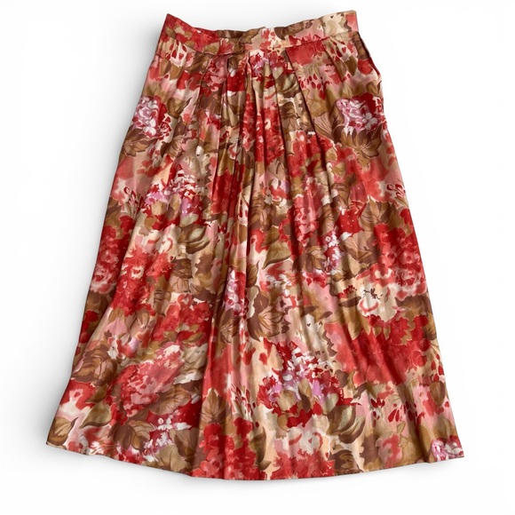 Dresses & Skirts - Floral Red and Brown Women's Skirt est sz: M